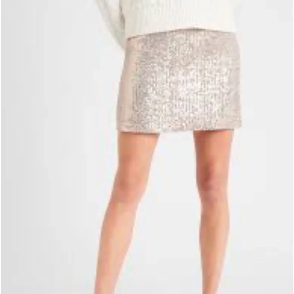 BANANA REPUBLIC Vintage white beaded  skirt - Picture 3 of 10